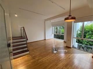 Nhà phố phú mỹ hưng, dt 6x18.5m, 5 tầng cho thuê