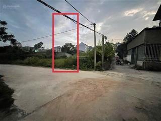 46,2m đoàn kết, xã đại yên, chương mỹ, hà nội.
trục chính thôn, ngõ ô tô tải tránh nhau. kinh doanh