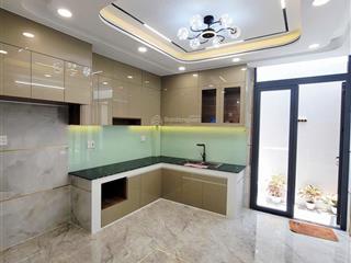 Bán nhà 56m2, gần đầm sen, ngã 4 bốn xã