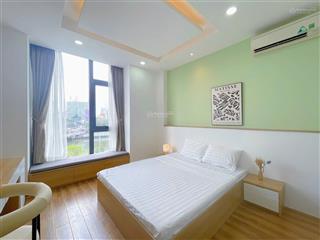 Cho thuê căn hộ 1pn 50m2 sang đẹp, ban công view thành phố ngay vòng xoay điện biên phủ