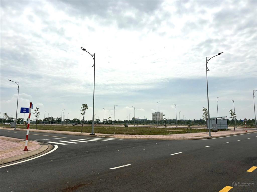 Bán đất nền ở nhơn trạch, đồng nai. giá chỉ từ 912tr/m2. xd tự do, gần sân bay lt, kcn,.. có sổ h