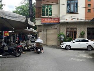 Bán nhà 3 tầng tại ngõ 12 khuất duy tiến, giá chỉ nhỉnh 12 tỷ, dt 54m2, ô tô vào nhà