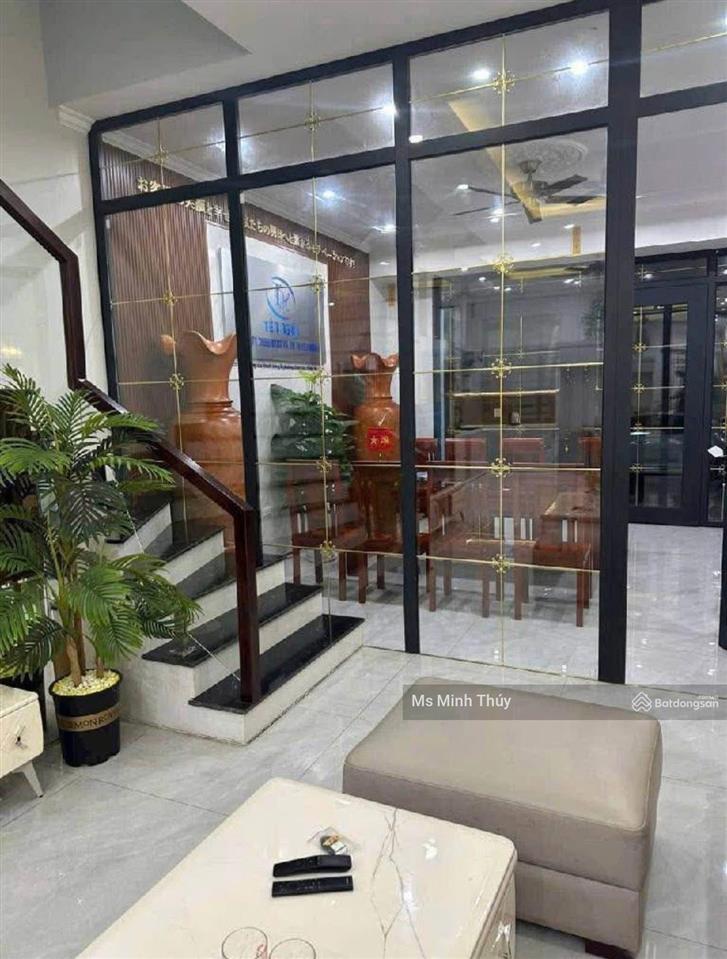 Bán nhà liền kề 6 tầng, 70m2 tại mặt đường tsq  nguyễn văn lộc, kinh doanh sầm uất, vỉa hè rộng