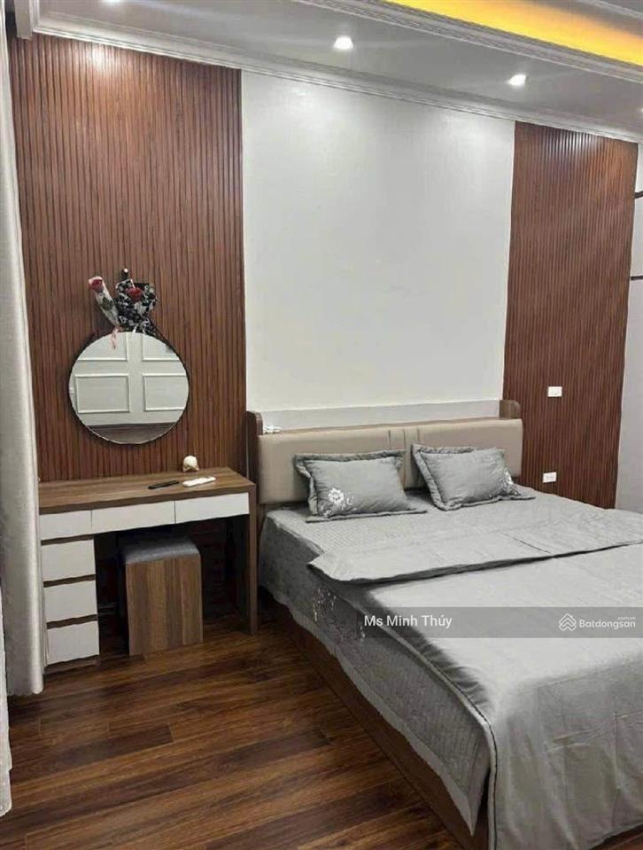 Bán nhà liền kề 6 tầng, 70m2 tại mặt đường tsq  nguyễn văn lộc, kinh doanh sầm uất, vỉa hè rộng