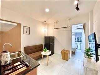 Cho thuê căn hộ một phòng ngủ tách bếp ban công 40m2 ngay trung tâm quận 1