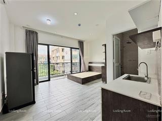 Phòng cho thuê full nội thất | ban công 55m2 cộng hoà, p.13,tân bình gần etown , cv hoàng văn thụ