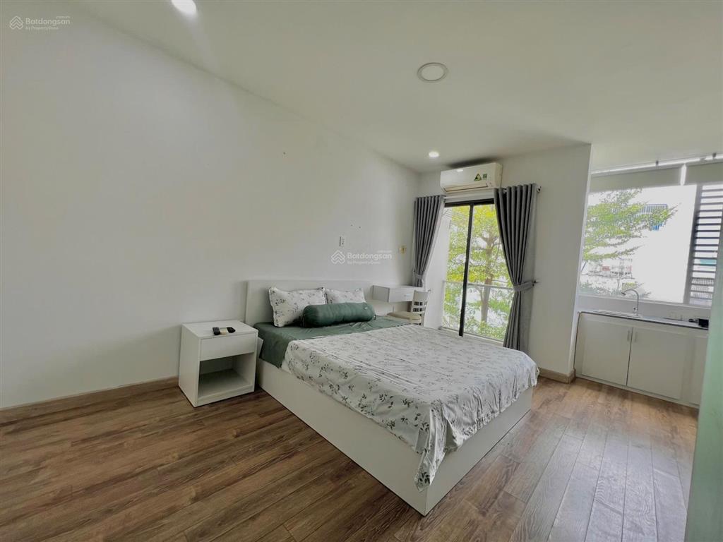 Phòng cho thuê phòng 55m2 ban công thoáng | bạch đằng, p2 gần sân bay , công viên gia định , vaa