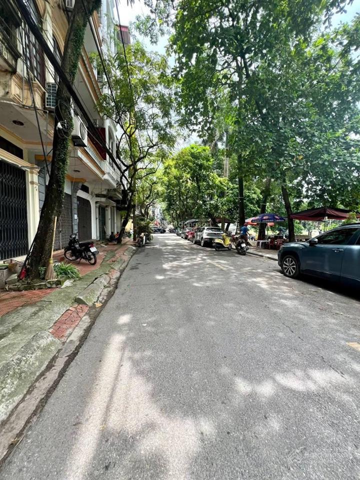 Mặt tiền khủng lô góc phân lô ô tô tránh phố nhuệ giang hà đông 45m2 5 tầng chỉ 12 tỷ