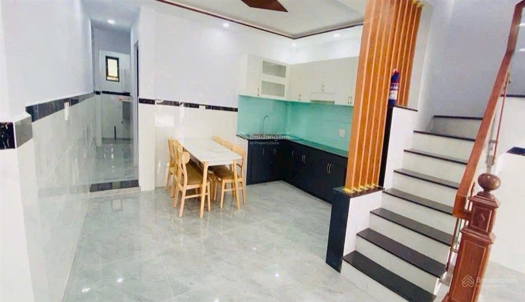 Nhà mới xây 1 trệt 1 lầu  có phòng ngủ tầng trệt  kế chợ tăng nhơn phú b và khu công nghệ cao