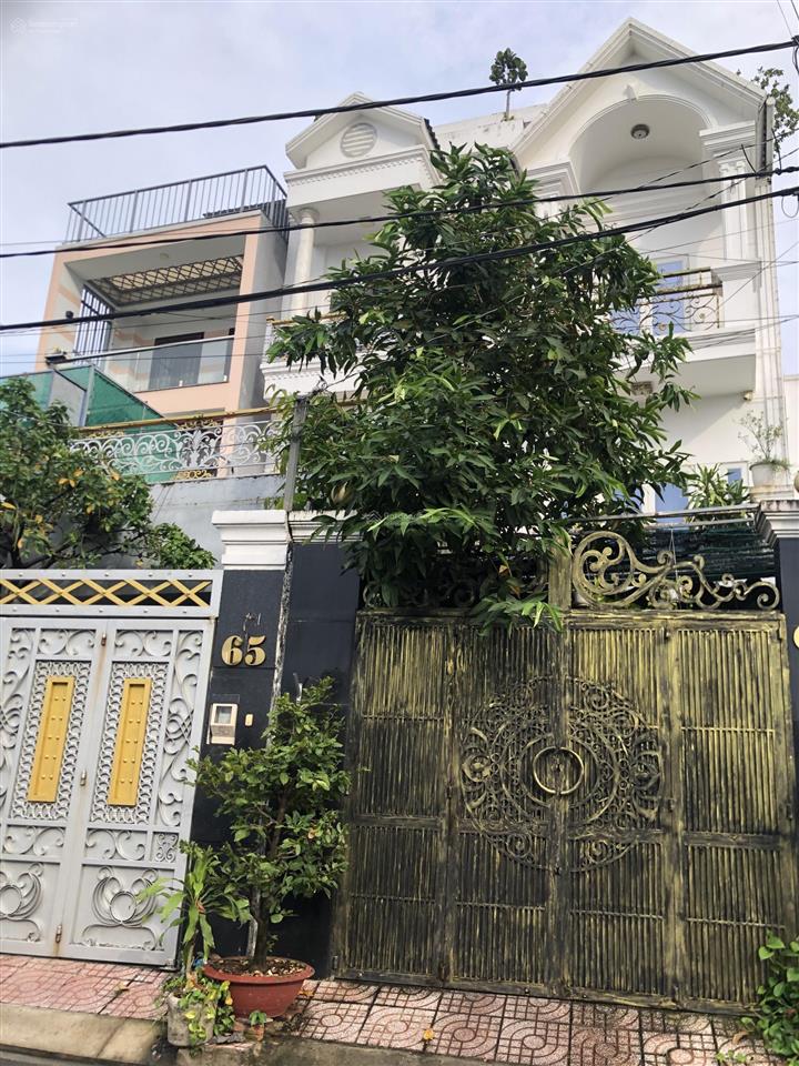 Hiếm!!! giá tốt nhất khu vực  nhà 3 tầng mặt tiền đường 102  xây dựng tâm huyết  có sân đậu oto