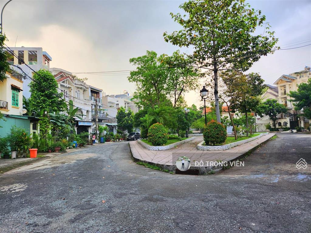 Duy nhất 1 lô đất đẹp kdc himlam trường thọ, mặt tiền đường số 2, đối diện công viên, vuông vức a4