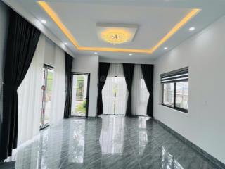 Bán villa sân vườn nghỉ dưỡng ven đà lạt, hoàn thiện 99%, chỉ còn lắp nội thất