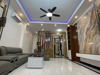 Bán nhà phạm văn đồng,cầu giấy, hn ,dt 34m²,mt 5m, 6 tầng thang máy nhập khẩu ý,giá  9.35 tỷ