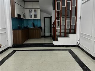 Bán nhà lô góc gần phố trịnh văn bô, oto đỗ cửa, 35m x 5 tầng