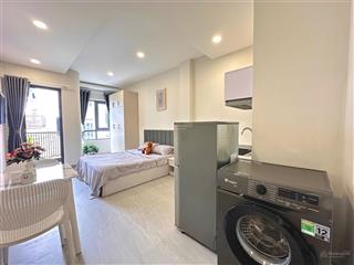 Thuê ngay studio ban công lớn, 45m2, ngay phan xích long, full nội thất