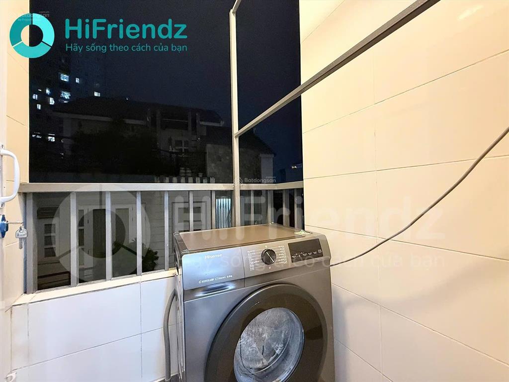 Thuê ngay studio ban công lớn  cửa sổ gần ngã tư phú nhuận, 45m2, ngay phan xích long, full nt