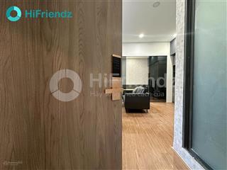 Cho thuê căn hộ cao cấp ngay trung tâm quận 3, full nội thất, mới 100%