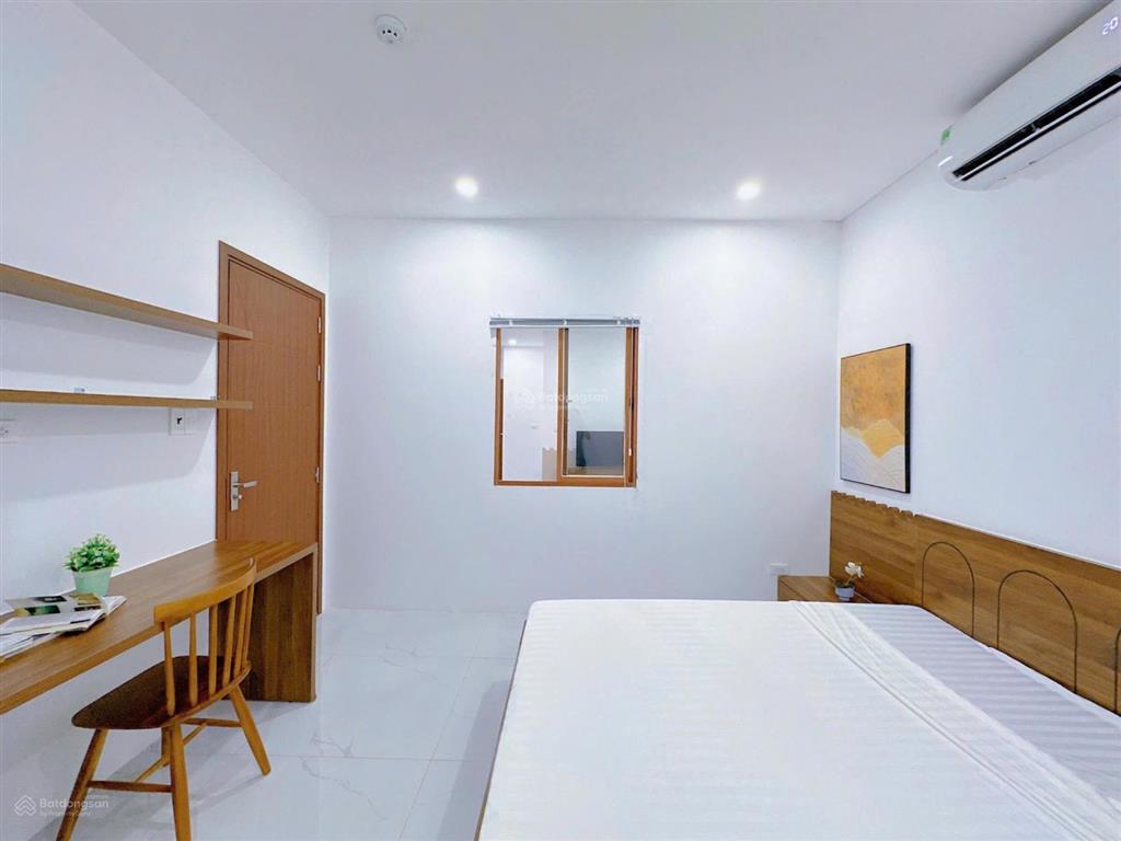 Cho thuê chung cư mini 2 phòng ngủban côngcửa sổ lớn,75m2,ngay nguyễn xí,full nội thất cao cấp