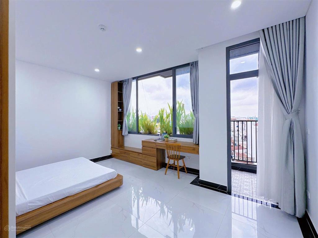 Cho thuê chung cư mini 2 phòng ngủban côngcửa sổ lớn,75m2,ngay nguyễn xí,full nội thất cao cấp