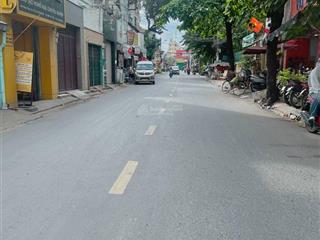 Bán nhà mặt tiền ngay phan văn trị, bình thạnh, 4.5x6, hẻm xe tải, chỉ 4x tỷ