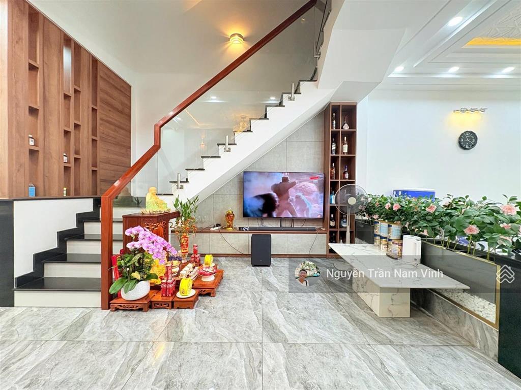 Bán nhà quận 7 nguyễn thị thập 60m2 ngang 5m dài 12m 3 tầng 4 phòng ngủ cạnh lotte chỉ 6 tỷ nhỉnh