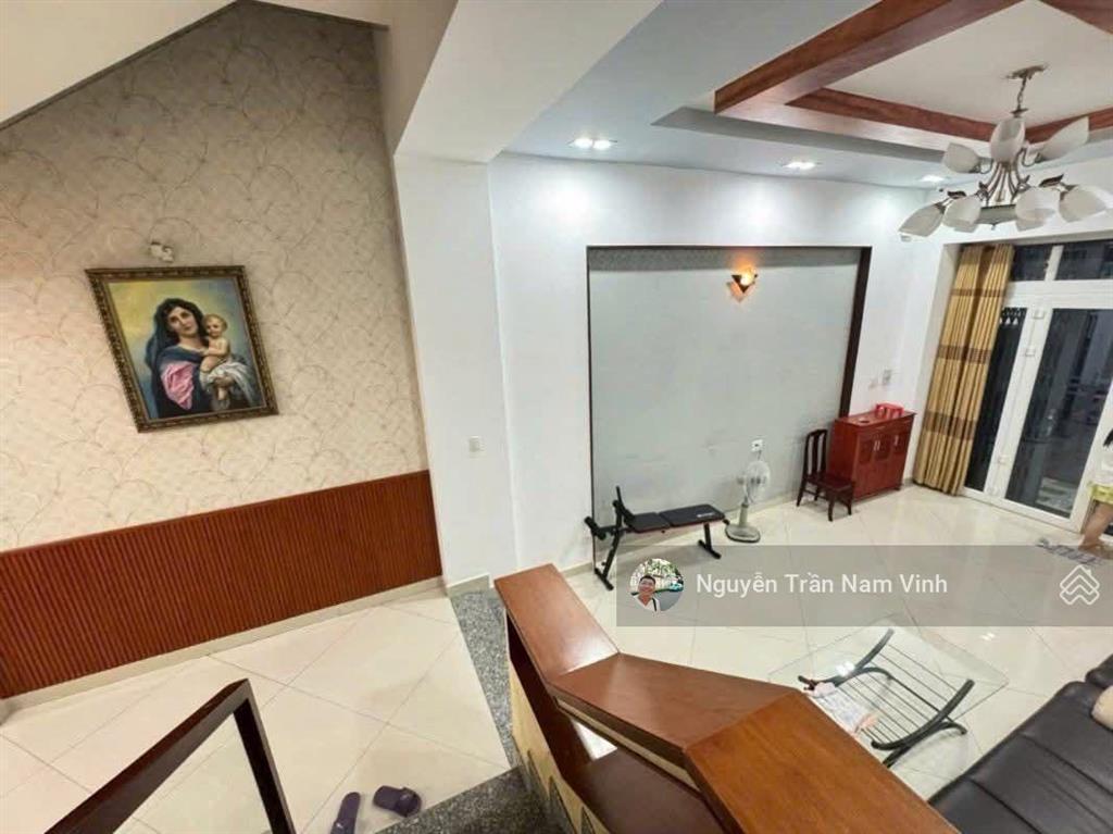 Bán nhà quận 7 sát lotte him lam ngang 6m dài 11m nhà 3 tầng 4 phòng ngủ chủ 7 tỷ nhỉnh tl