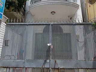 Cho thuê nhà nguyên căn trần xuân soạn 85m2 full dt sử dụng 190m2 nhà 2 tầng 4 phòng chỉ 15tr/tháng