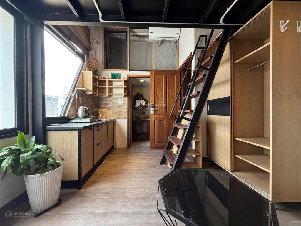 Duplex tông gỗ 2 không gian ngủ ~30m2 nội thất full đường nơ trang long gần vlu, iuh,  0817 452 ***