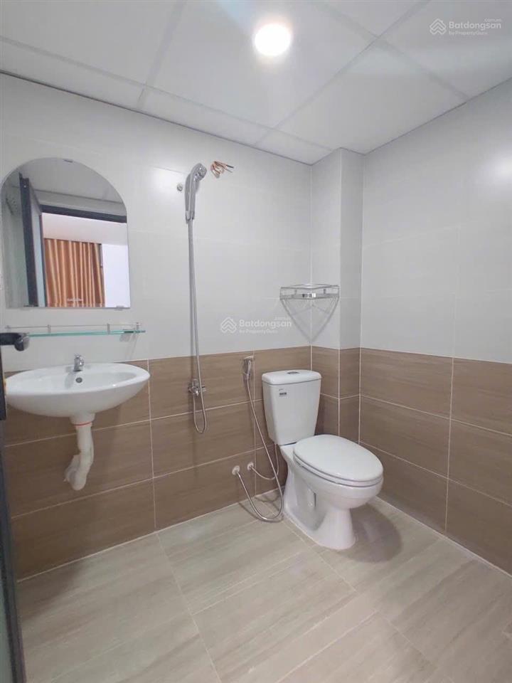 Phòng trọ dạng gác cao ~2m ngay nguyễn gia trí  cọc 1 tháng cho thuê ngay  quan tâm  0817 452 ***