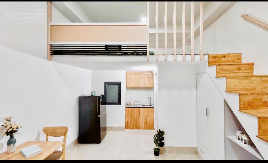 Phòng trọ dạng gác cao ~2m ngay nguyễn gia trí  cọc 1 tháng cho thuê ngay  quan tâm  0817 452 ***