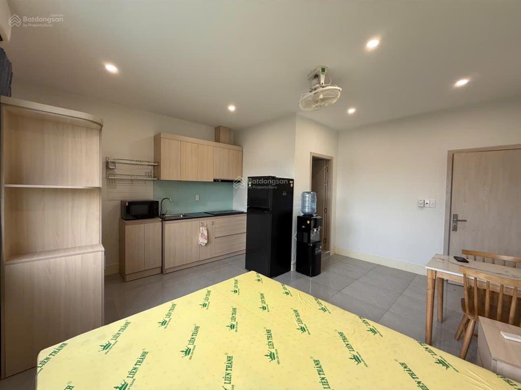 Cho thuê phòng  bếp riêng, tủ lạnh, full tiện ích đường nơ trang long, bình thạnh,  0817 452 ***