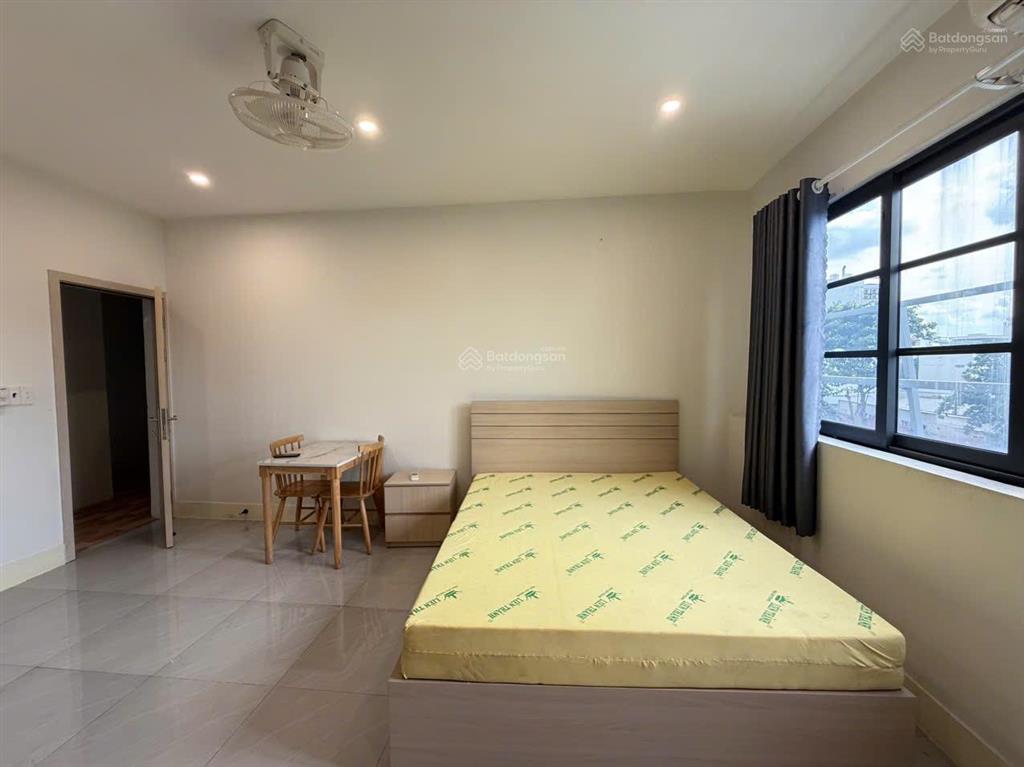 Cho thuê phòng  bếp riêng, tủ lạnh, full tiện ích đường nơ trang long, bình thạnh,  0817 452 ***