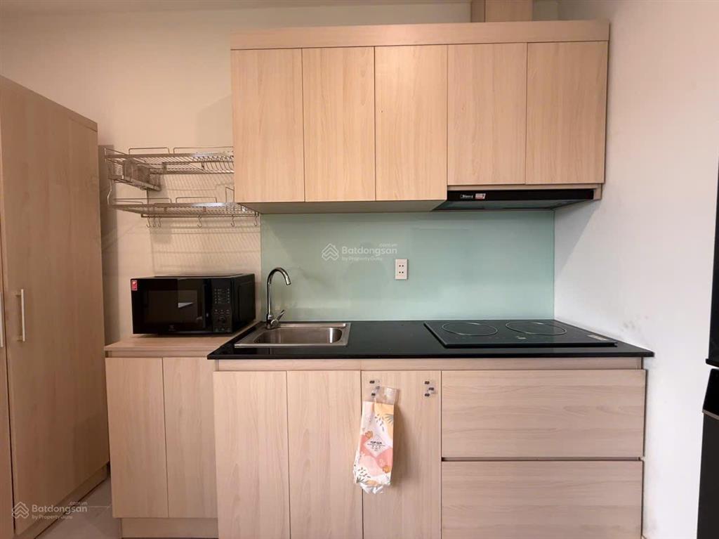 Cho thuê phòng  bếp riêng, tủ lạnh, full tiện ích đường nơ trang long, bình thạnh,  0817 452 ***