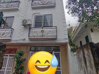 Nhanh còn kịp!!! nhà ngô quyền, hà đông35m2x4ttrước nhà 3 ô tô tải tránh8.5 tỷ.
