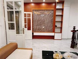 Cần bán gấp nhà đại linh, trung văn, 36m2, 6 tầng, thang máy, tô đỗ cổng, giá 6.95 tỷ