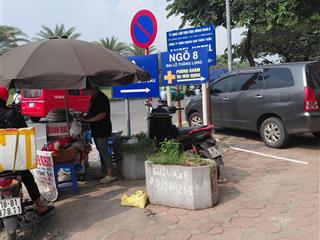 B.án nhà cực chất ngõ 8 đại lộ thăng long ô tô đỗ gần diện tích 39m5 tầng giá 7.7 tỷ