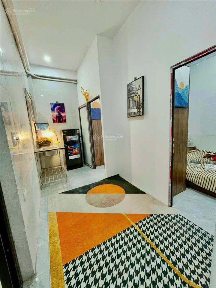 B.án nhà đức dục mễ trì ô tô đỗ cổng 43m 5tầnggiá 8.6 tỷ