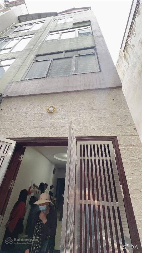 B.án nhà đức dục mễ trì ô tô đỗ cổng 43m 5tầnggiá 8.6 tỷ