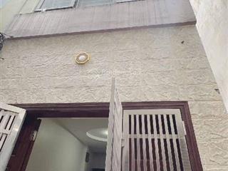 B.án nhà đức dục mễ trì ô tô đỗ cổng 43m 5tầnggiá 8.6 tỷ