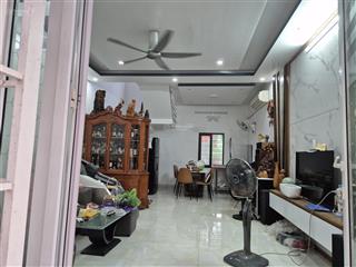 Bán căn nhà dân khu dân cư văn minh bên cạnh trung tâm đào tạo bồi dưỡng cán bộ ngõ 246a đà nẵng