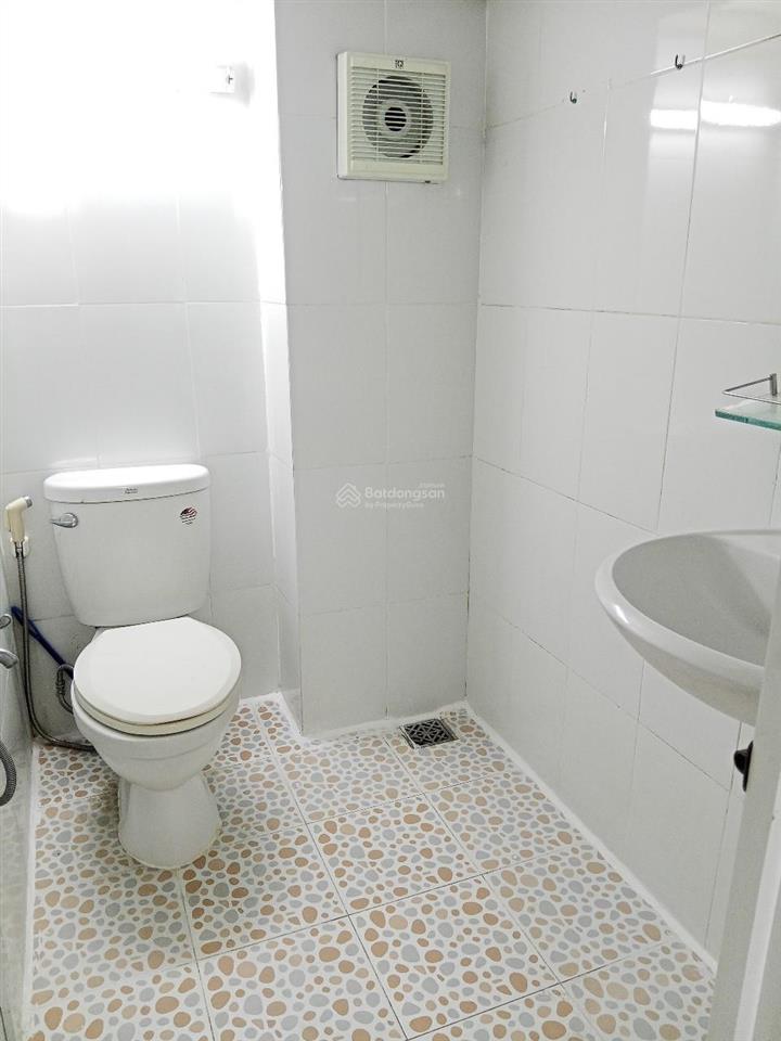 Cho thuê phòng trọ có ban công tại nguyễn duy trinh, bình trưng tây, q2, 3.3 triệu