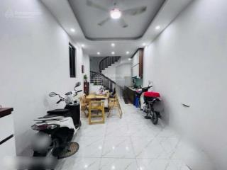 Bán nhà mỹ đình 1nam từ liêm, nhà mới, full nội thất, 40m2, ô tô. giá 8,4 tỷ.  0372 541 ***