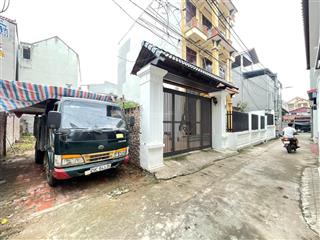 Bán đất ngay trung tâm huyện mê linh. ngõ ôtô. ngay chợ  bạt ngàn tiện ích. 62m2 chỉ hơn 2tỷ