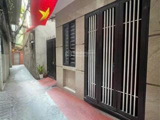 Bán nhà pháo đài láng. 5 tầng dân xây  lô góc 2 mặt ngõ  giá nhỉnh 7 tỷ