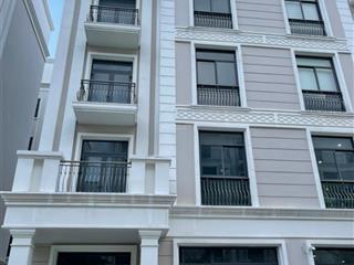 Bán nhà phố 5 tầng 120m2 giá 17.8 tỷ bao thuế phí tại vinhomes quận 9