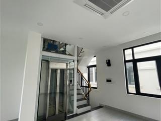 Cho thuê tầng 2, 3,4 nhà phố 5 tầng giá 10 triệu/tầng tại vinhomes quận 9 có tm