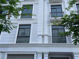 Bán nhà phố giá rẻ nhất chỉ 14 tỷ 5 tại vinhomes grand park quận 9