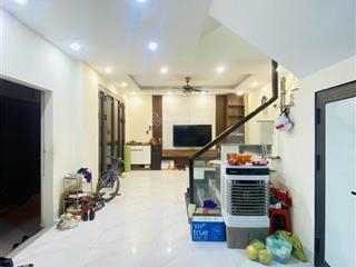 Bán nhà định công thượng 72m2 4 tầng mặt tiền 4m 8.6 tỷ định công hoàng mai