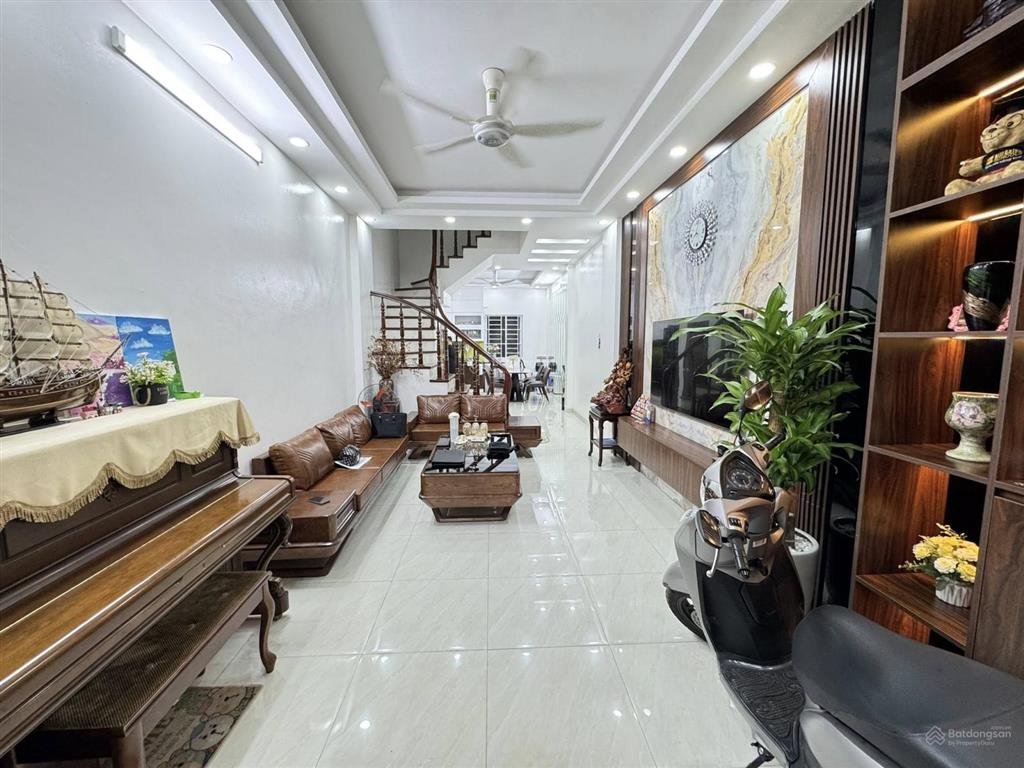 Bán nr trần phú, văn quán, hà đông, hà nội, 3 bước ra ô tô đỗ, dt 39m2, 5 tầng, giá 6,8 tỷ