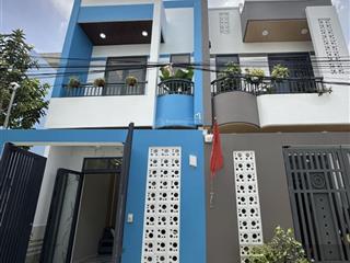 Vợchồng lydị, chia tài sản nên em cần bán gấp căn nhà ở quận 11 giá 1tỷ210tr sổ hồng riêng